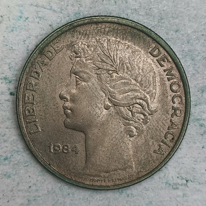 Obverse : Portugal 25 escudos 1984 - Liberdade Democracia