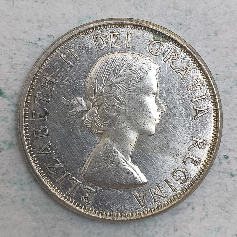 Obverse : Canada 50 cents - Elizabeth II 1963