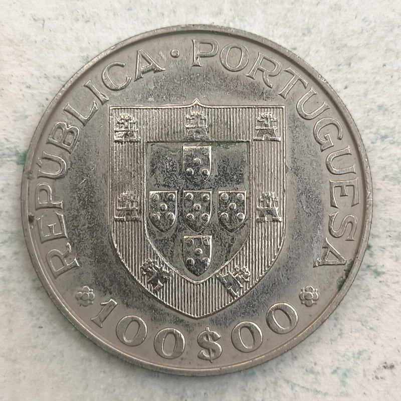 Obverse : Portugal 100 escudo 1982