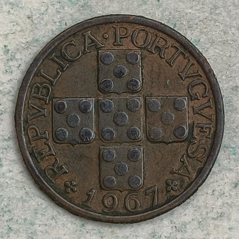 Obverse : Portugal 20 centavos 1967
