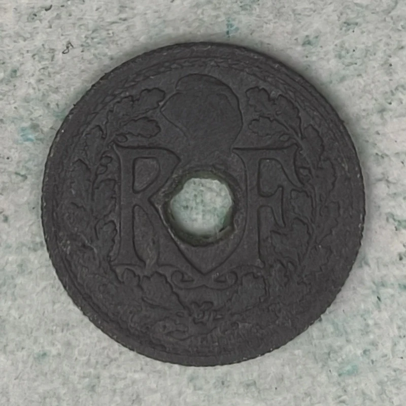 Obverse : France 10 cents 1945 - French State (Lindauer) small module