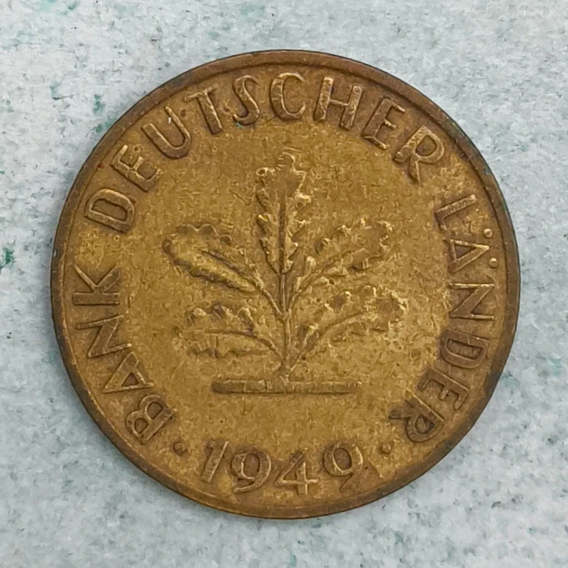 Obverse : Germany 10 Reichspfennig 1949 D sharp grains