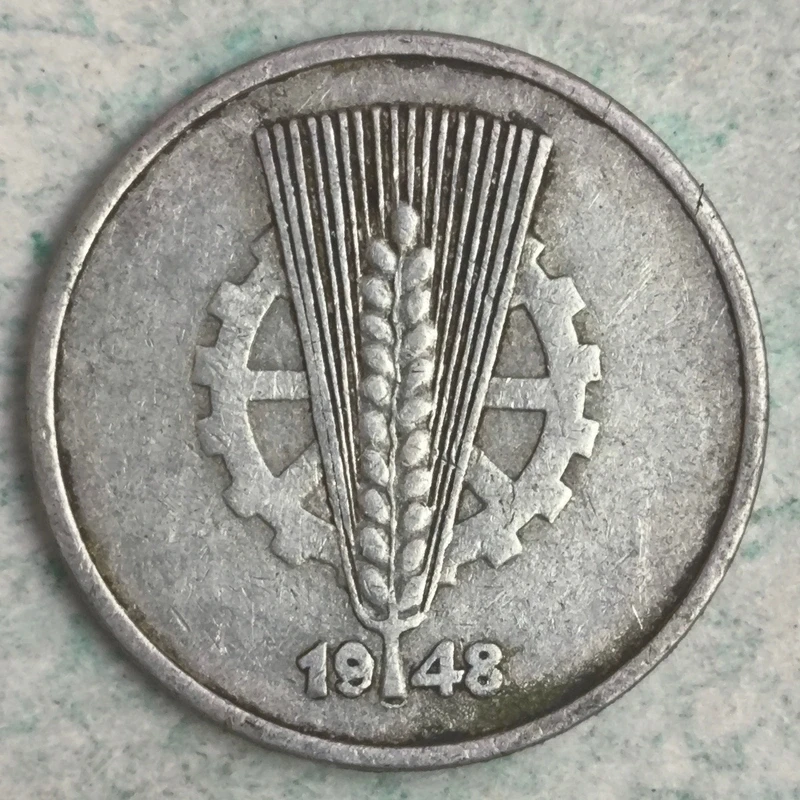 Obverse : Allemagne de l'Est 10 pfennigs 1948 A