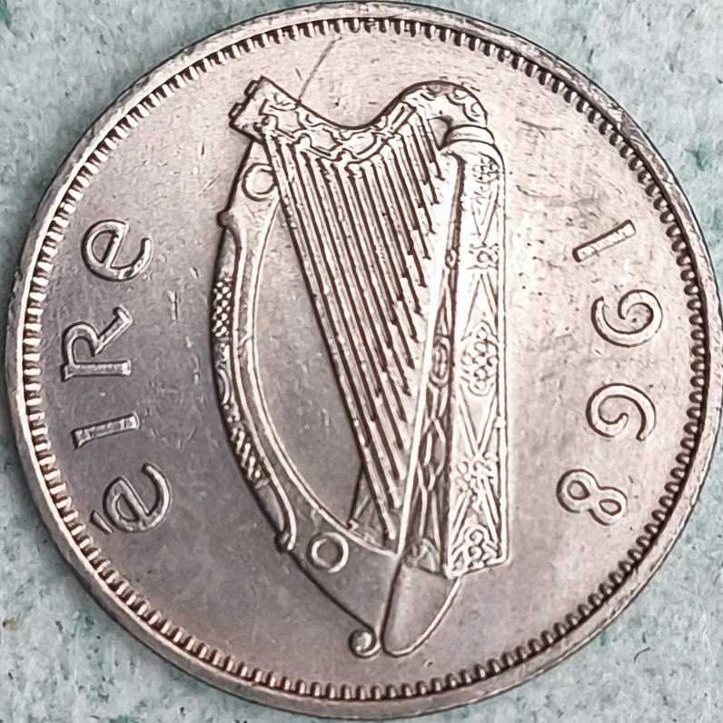 Avers : Irlande 6 pence 1968 - Lévrier irlandais