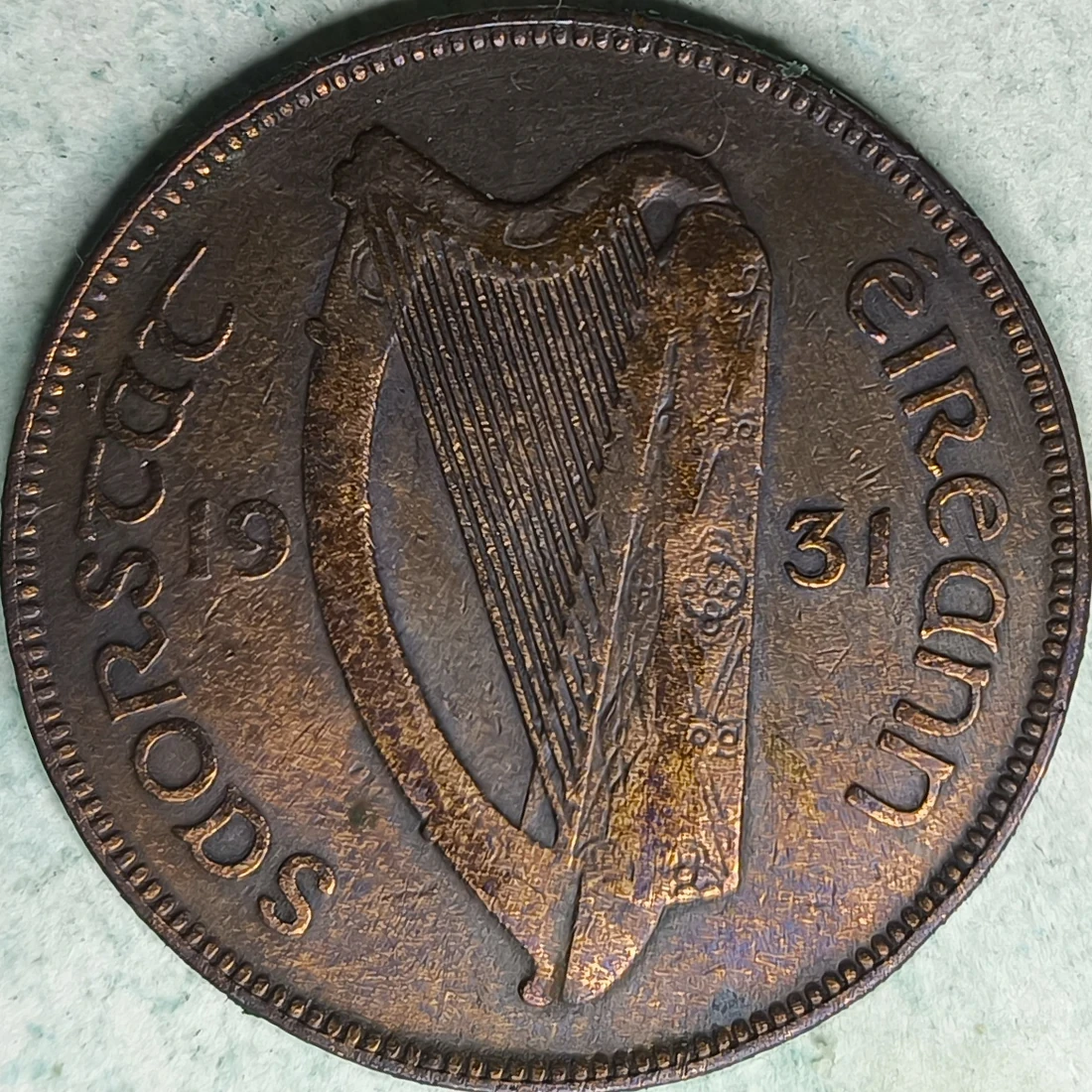 Avers : Irlande 1 penny 1931 - État libre d'Irlande - Poule et poussins
