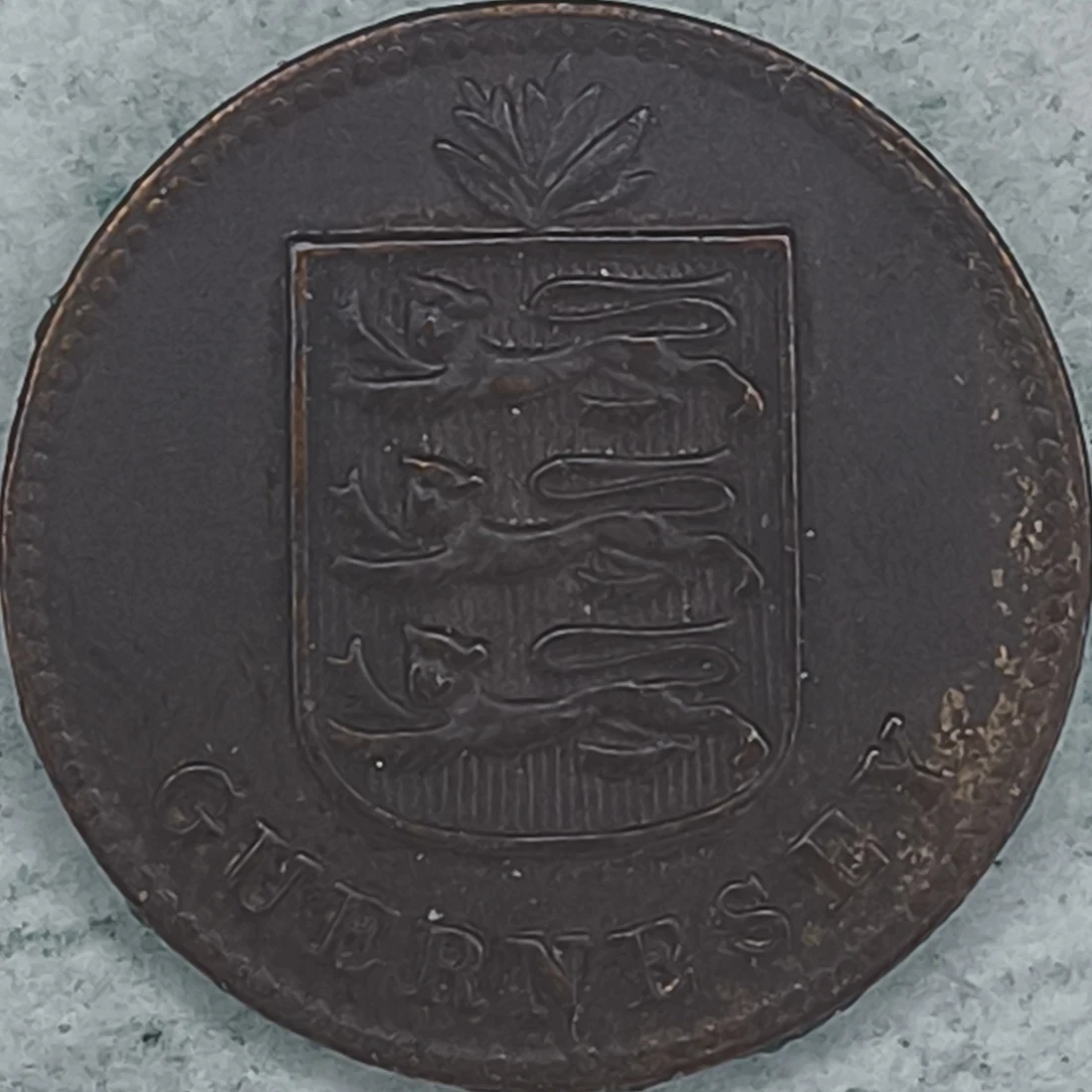 Avers : Guernesey 1 double 1929 - Armoiries