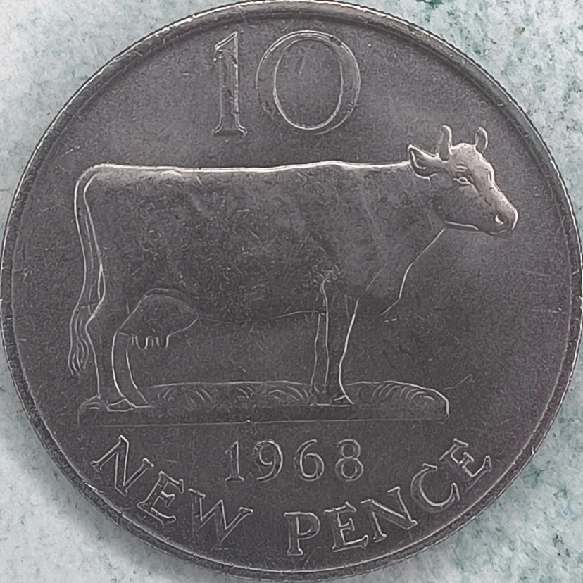 Revers : Guernesey 10 new pence 1968 - Vache de Guernesey
